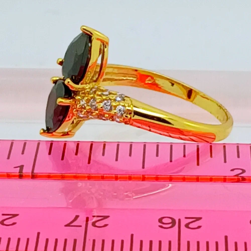 Vintage Gold Tone Bypass Black Pear Cut Pavé Sim Diamond CZ Accent Ring Size 7.5